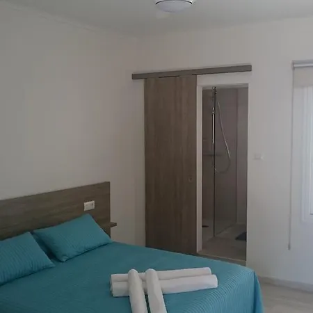 Tonet (adults Only) * Тосса-де-Мар